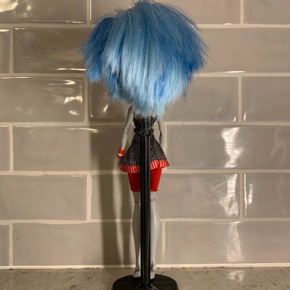 2008 Monster High Ghoulia Yelps Deaducation Doll - READ DESCRIPTION - Picture 2 of 4